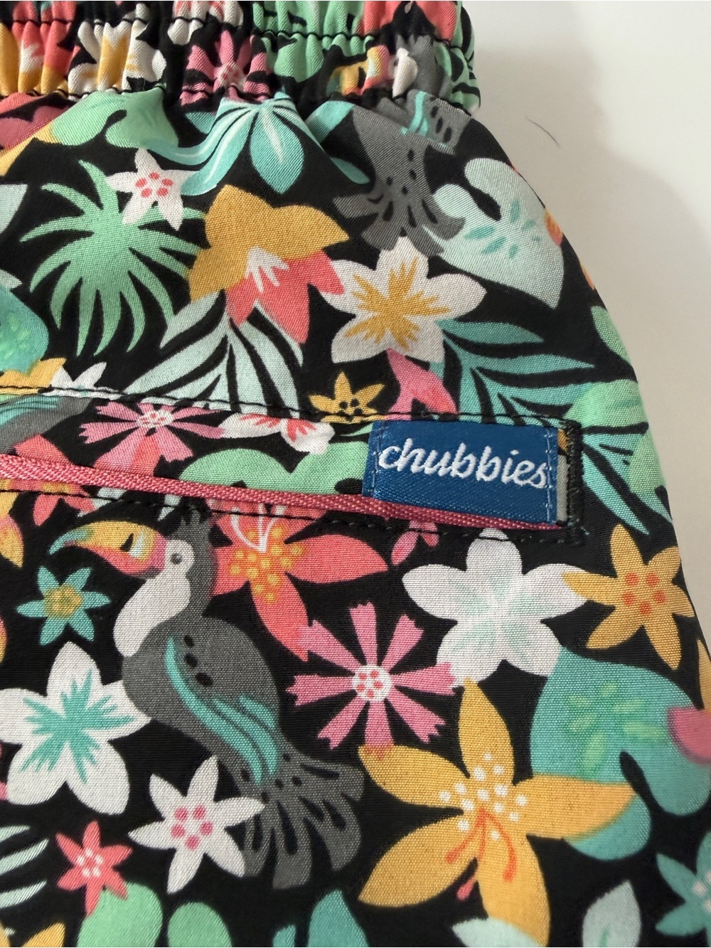 Chubbies 5.5” Inseam Tropical Floral Swim Trunks - size Large - Picture 6 of 11